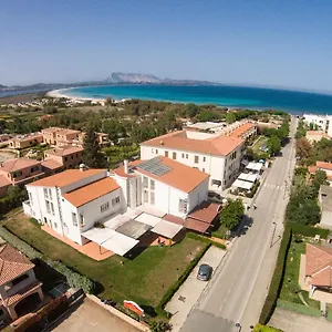 Al Faro La Cinta Santeodoro Hotel
